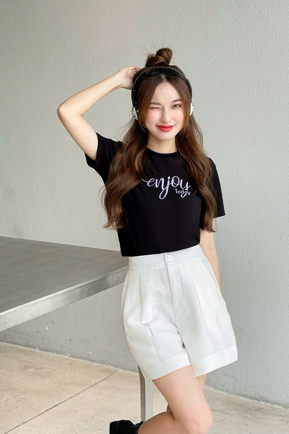 Áo thun nữ croptop màu đen ASM15 02 Thời trang công sở K K Fashion