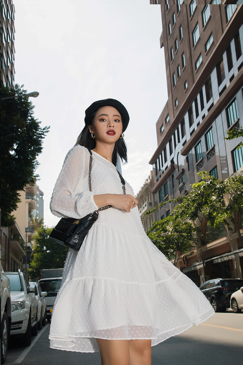 Váy Babydoll Trắng Có Nơ Đen Tay Lửng Dáng Xoè (Shop có bán túi lun á) |  Shopee Việt Nam