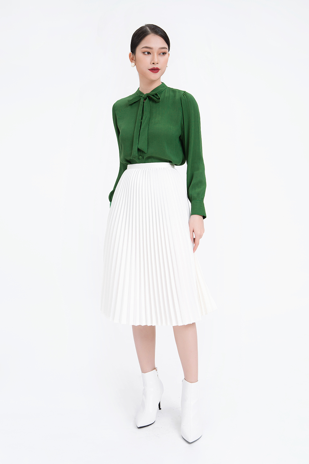 Áo sơ mi tay dài cổ phối nơ 