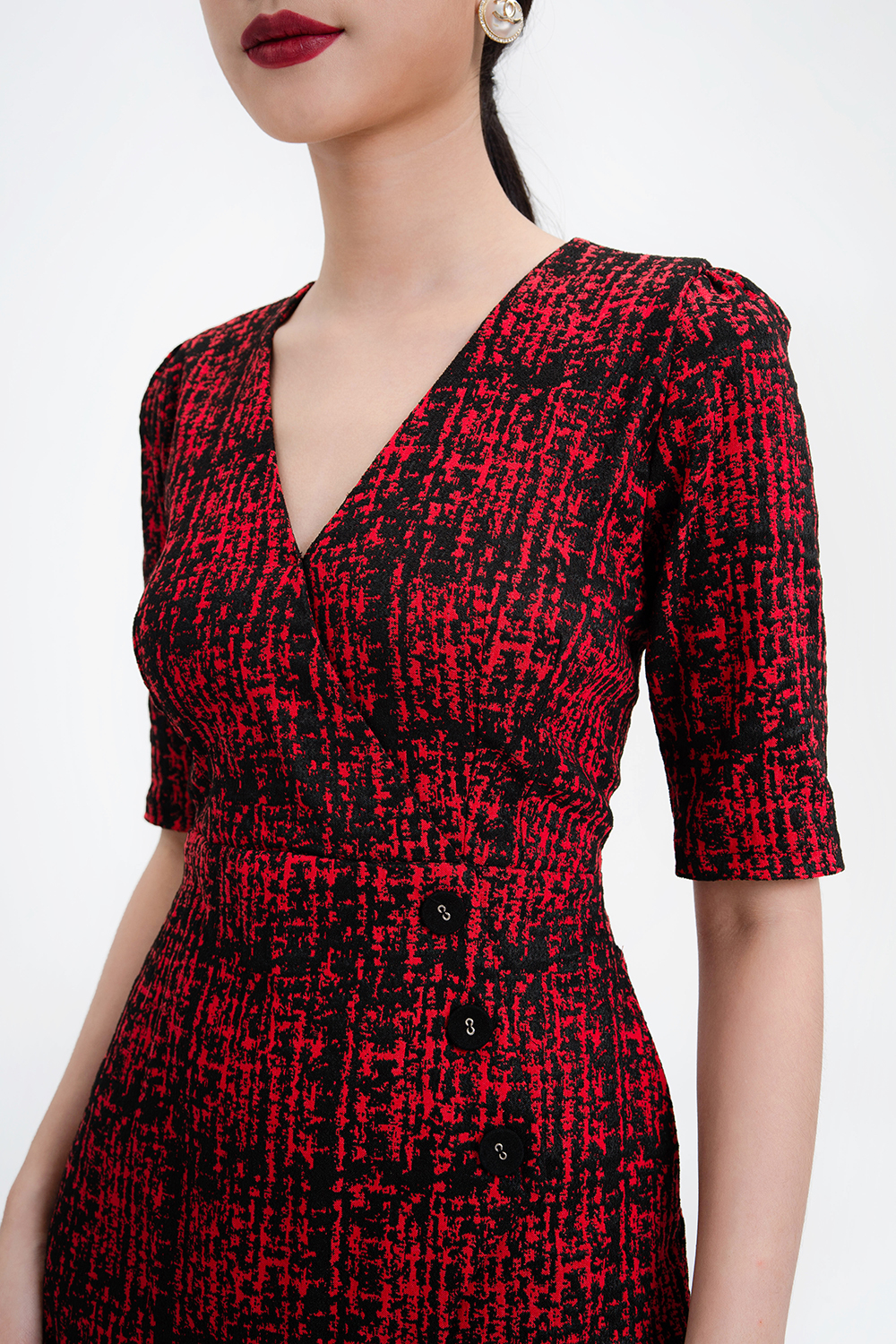 Đầm chữ A cổ V tùng đắp chéo 