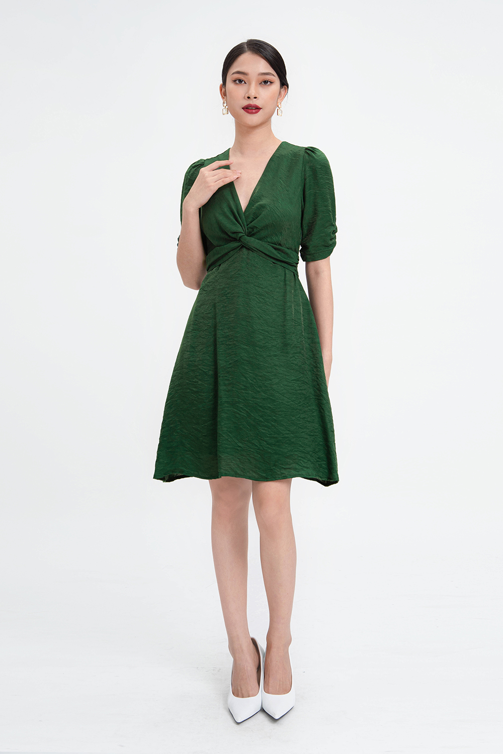 Đầm chữ A cổ V xoắn ngực 