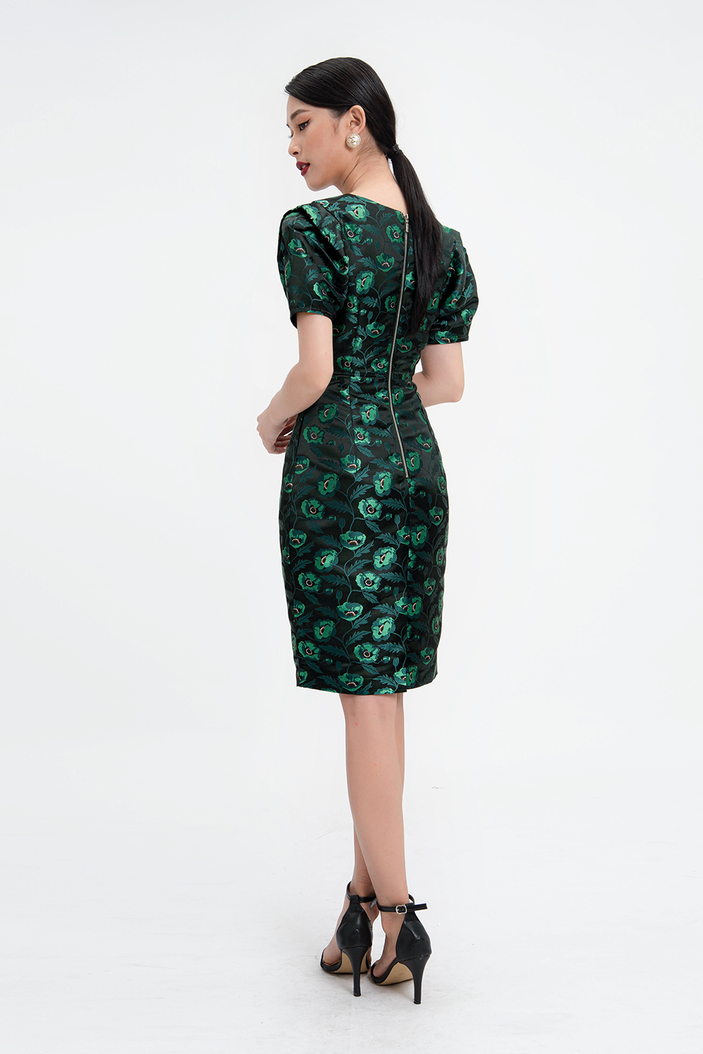 Đầm hoa dự tiệc dáng ôm 