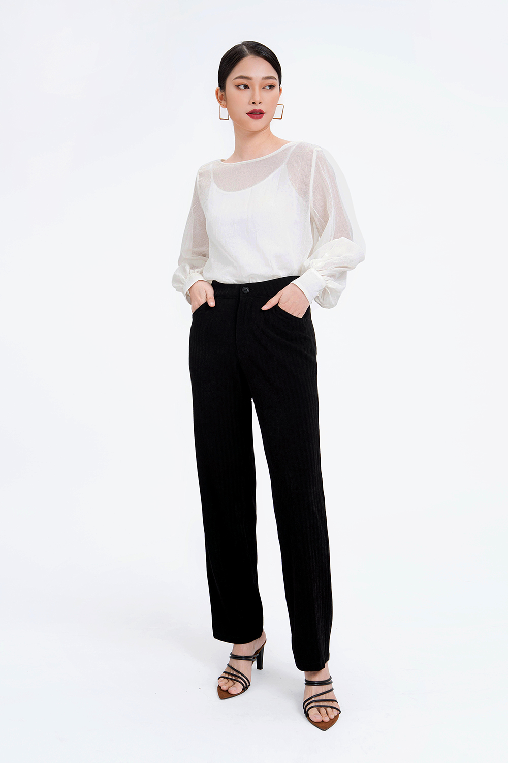 Áo blouse kiểu cổ tròn tay dài 