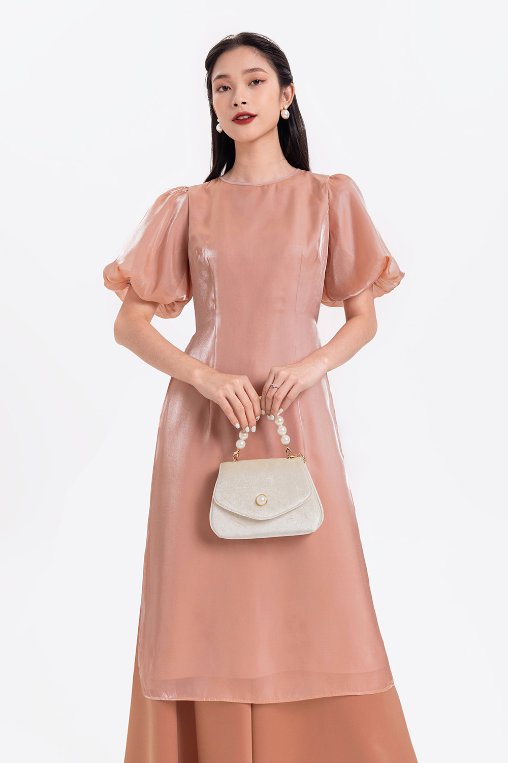 Áo dài đơn sắc tay phồng 