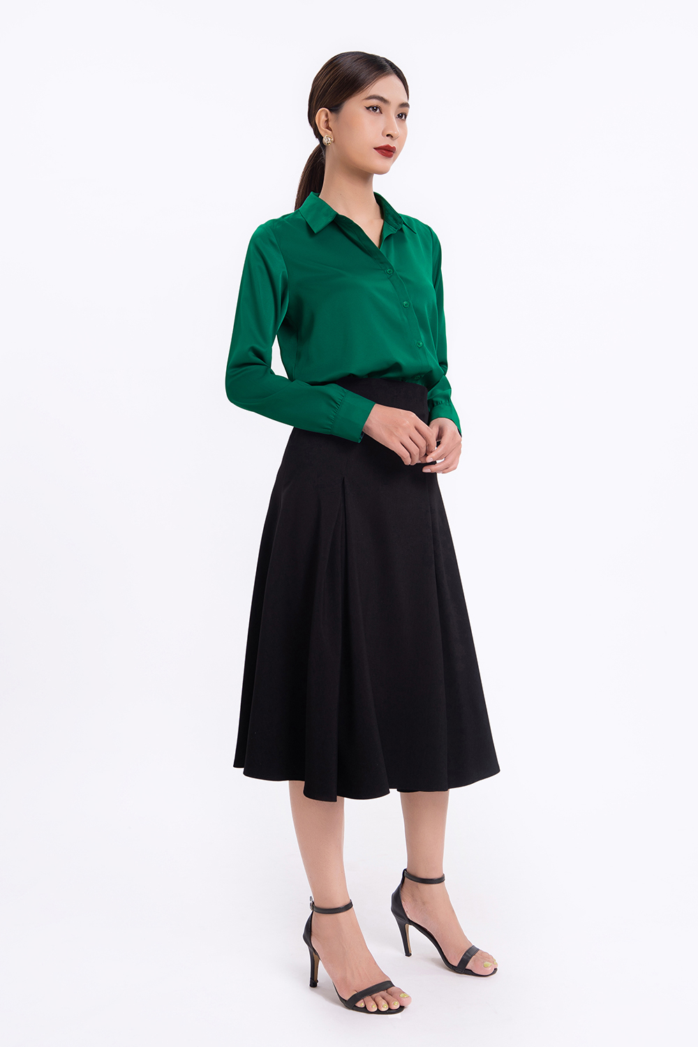 Chân váy midi đen chít ly 2 bên 