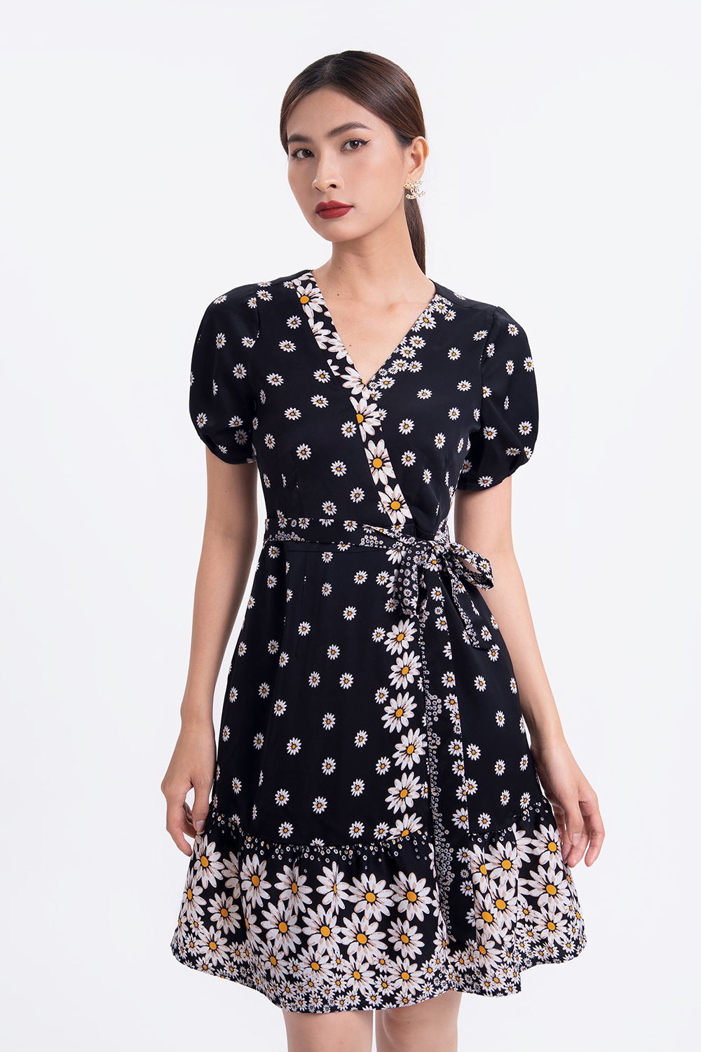 Đầm xòe hoa nhấn eo phối nơ 