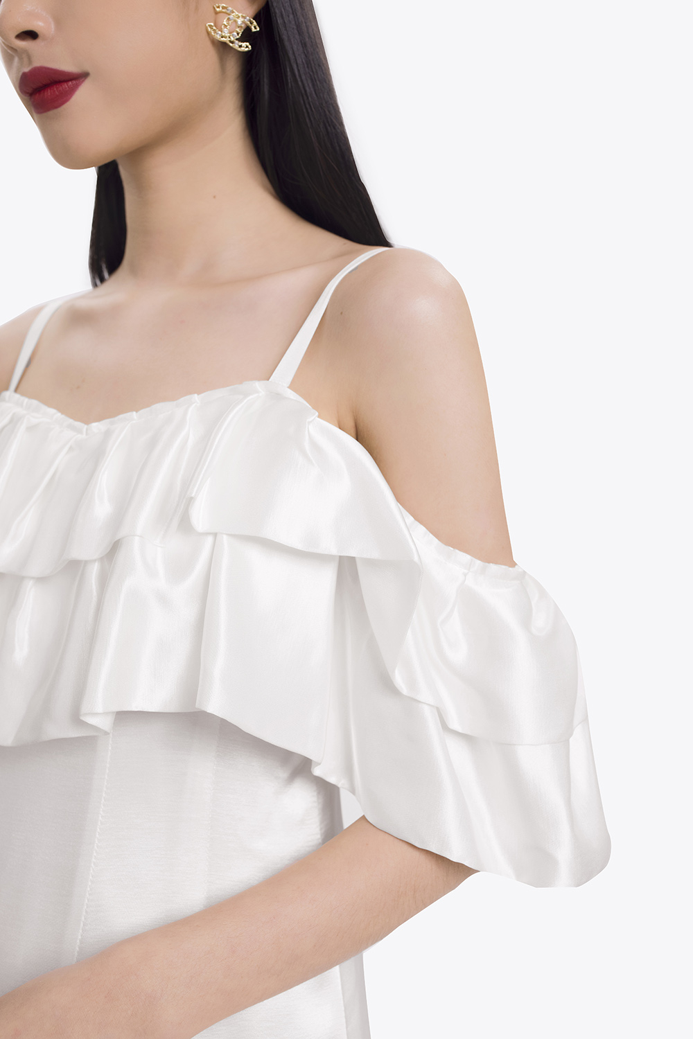 Đầm hai dây trễ vai phối bèo