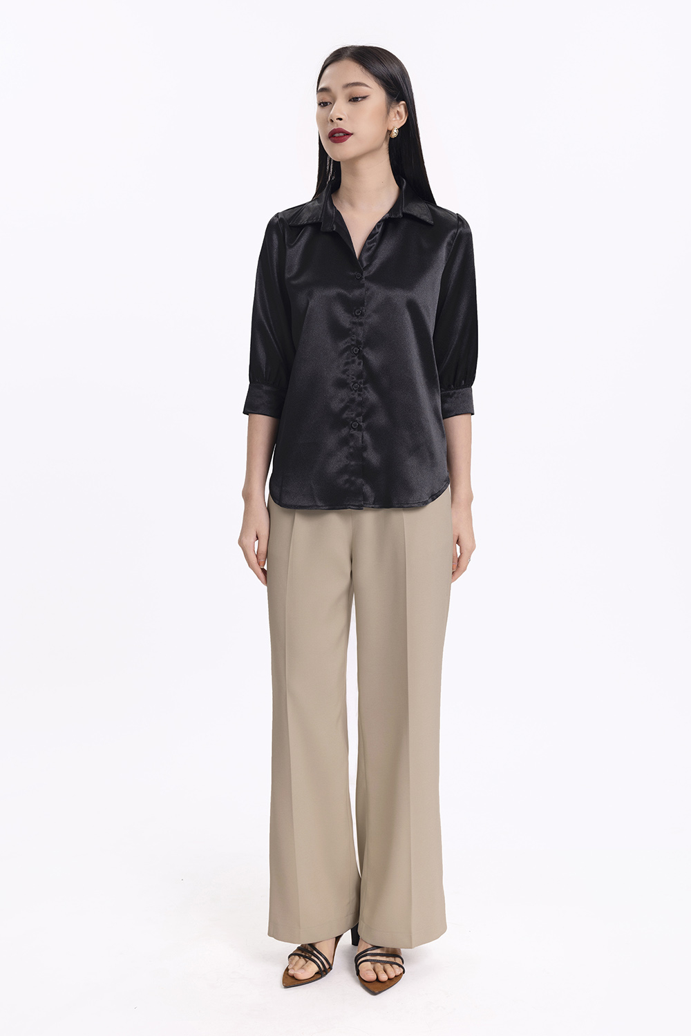 Áo sơ mi nữ màu đen tay lỡ 