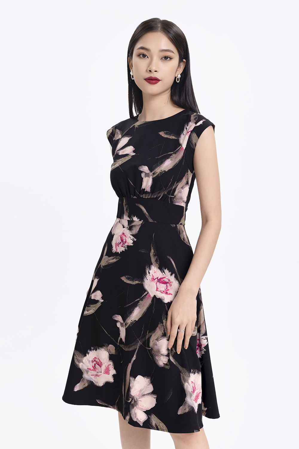 Đầm hoa dáng xòe tay hến 