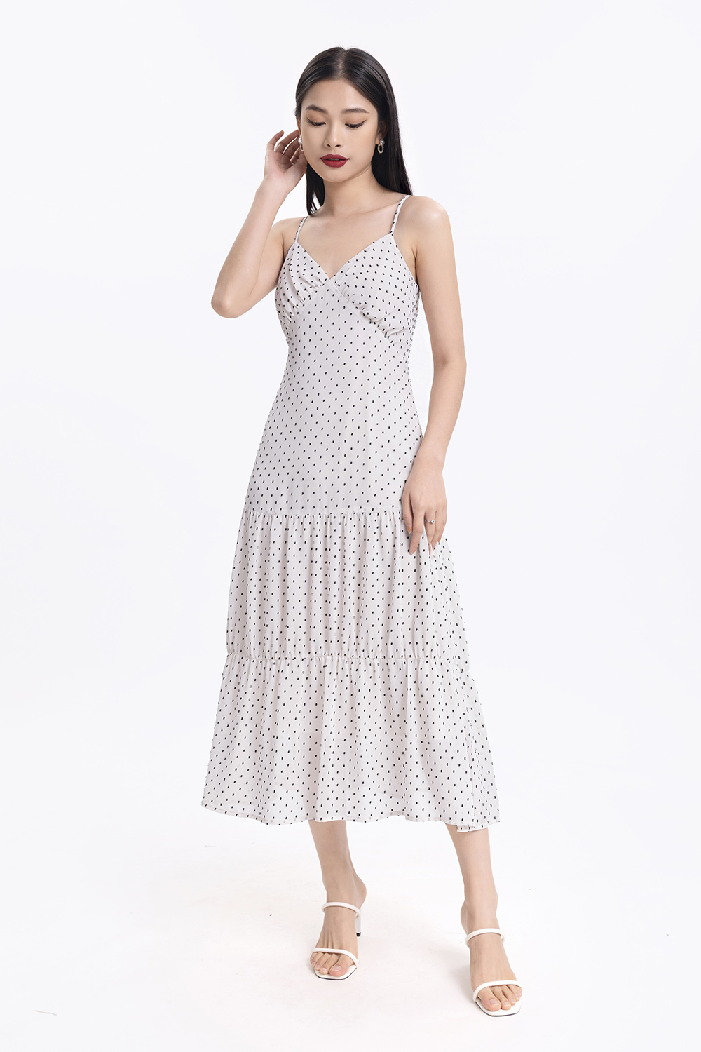 Đầm midi chấm bi hai dây