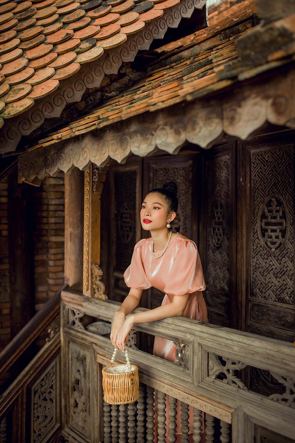 Áo dài đơn sắc tay phồng 