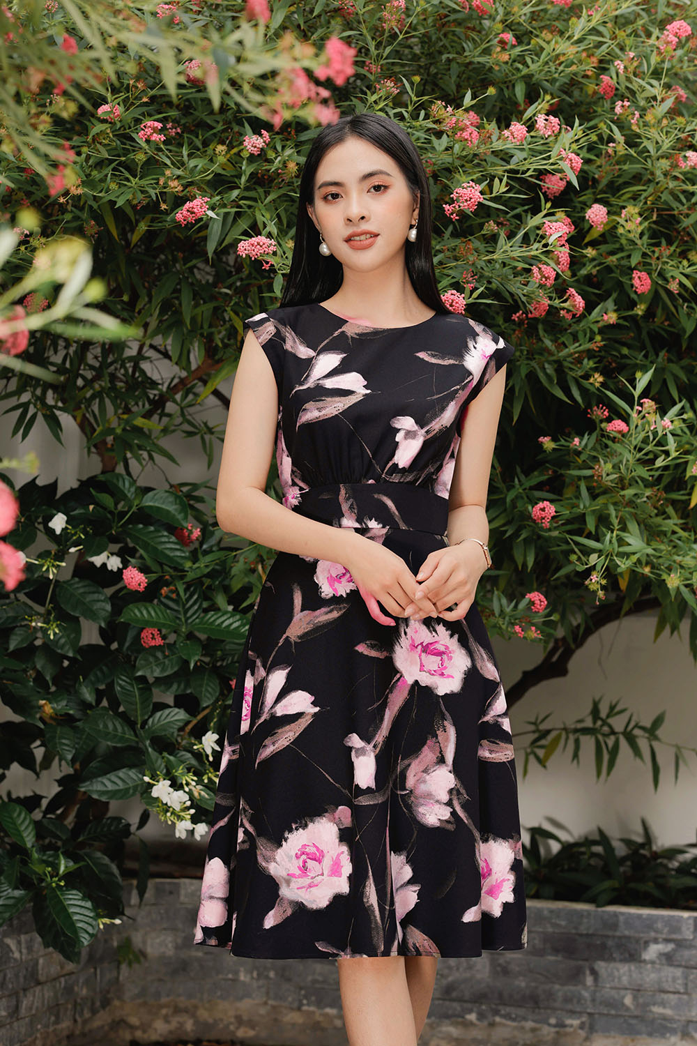 Đầm hoa dáng xòe tay hến 