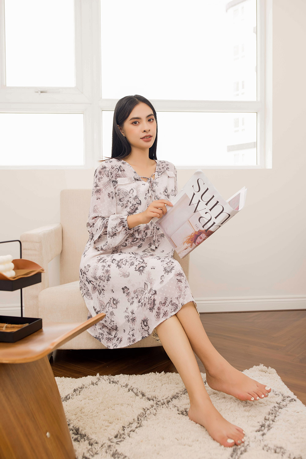 Đầm hoa dáng suông tay dài 