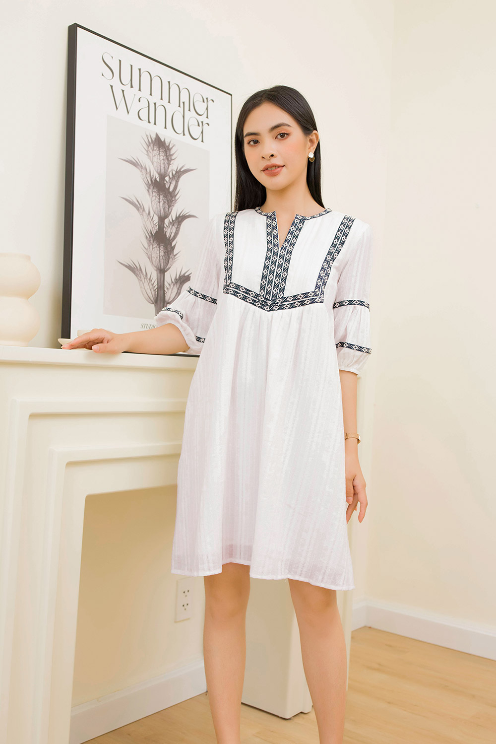 Đầm babydoll trắng phối viền 