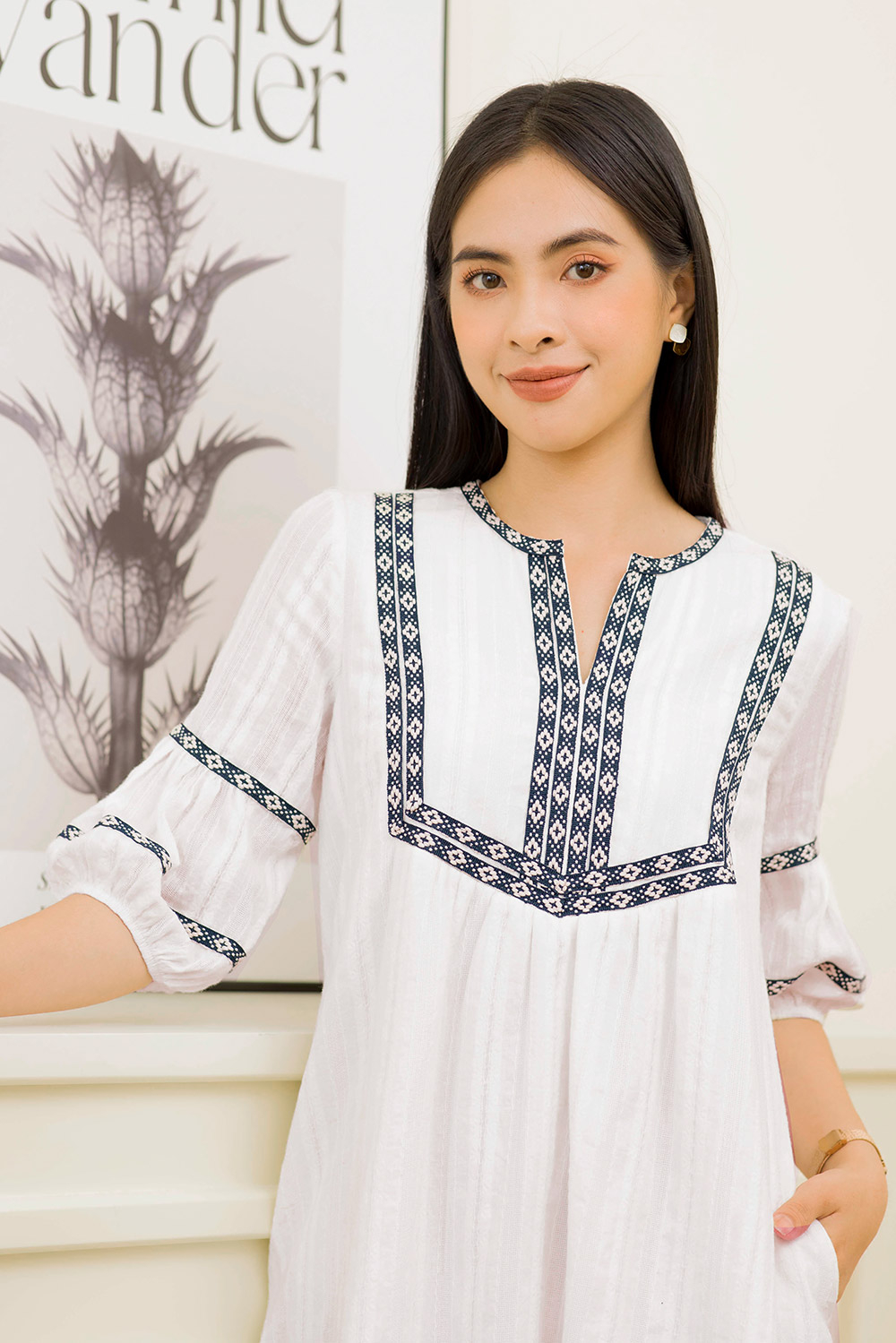 Đầm babydoll trắng phối viền 