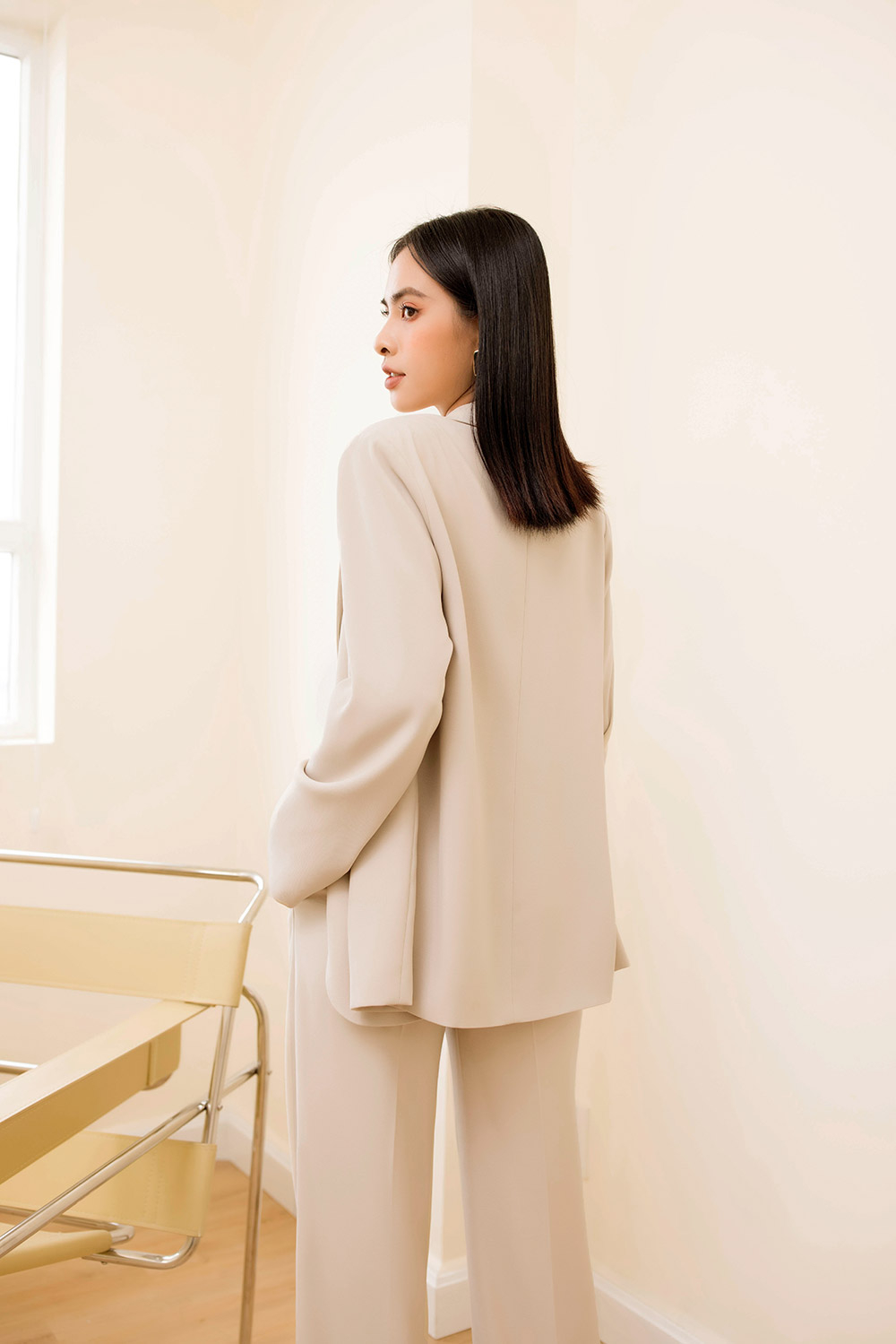 Áo khoác blazer 2 túi xéo tay dài 