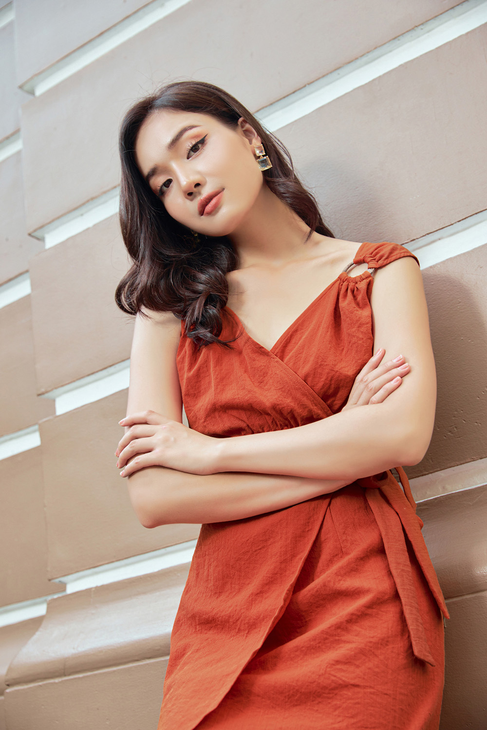 Đầm wrap dress phối khoen vai nơ eo