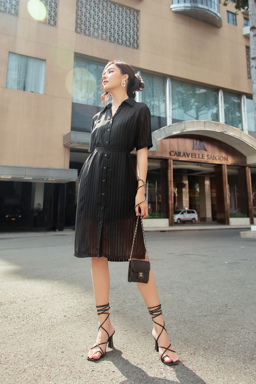 Đầm sơ mi đen phối dây nơ eo 