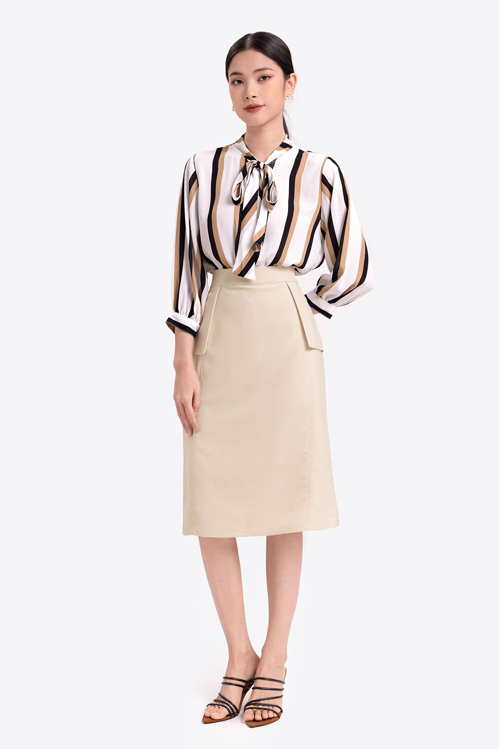 Chân váy midi dáng chữ A 