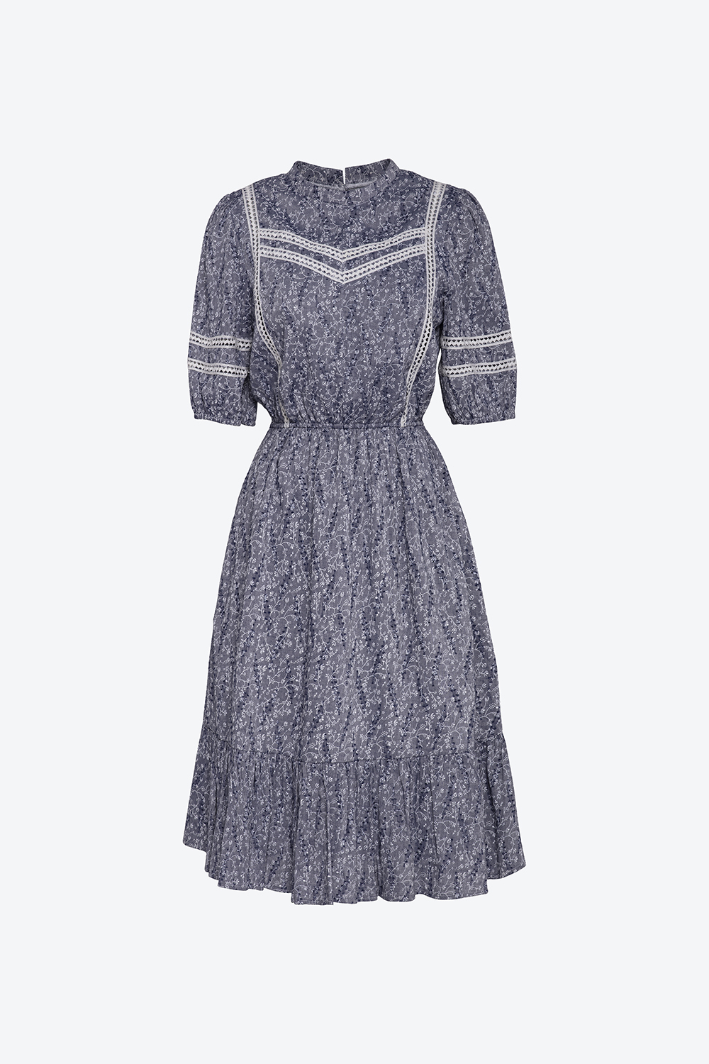 Đầm xòe đuôi cá hoa nhí phối đăng ten 