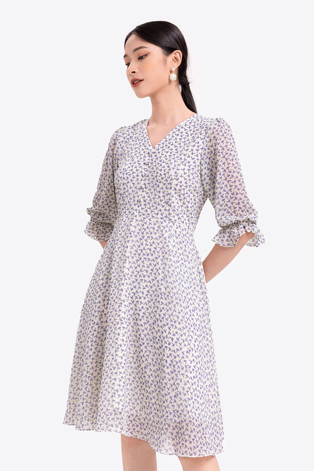 Đầm xòe hoa nhí tay lỡ 