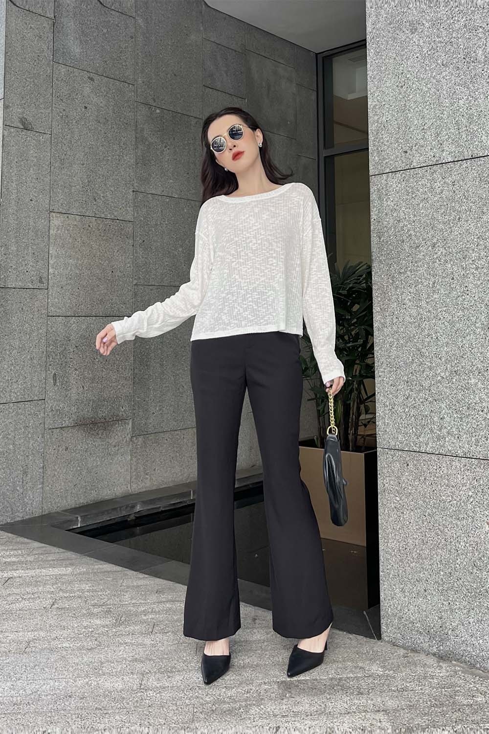 Áo thun trắng tay dài 