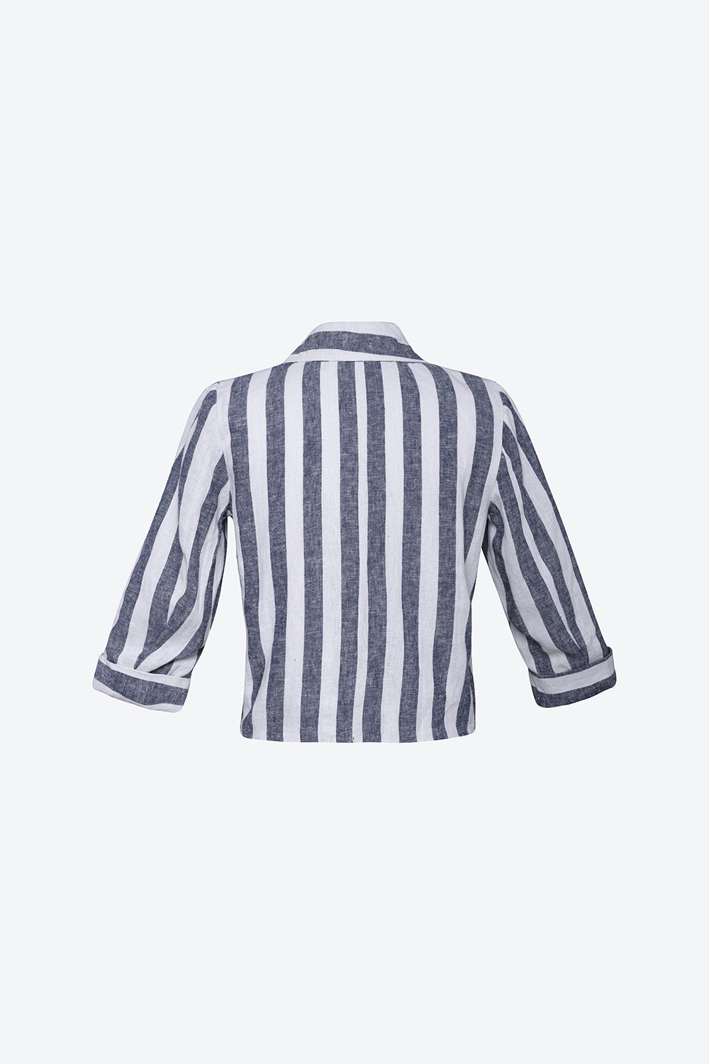 Áo khoác blazer tay lửng kẻ sọc 