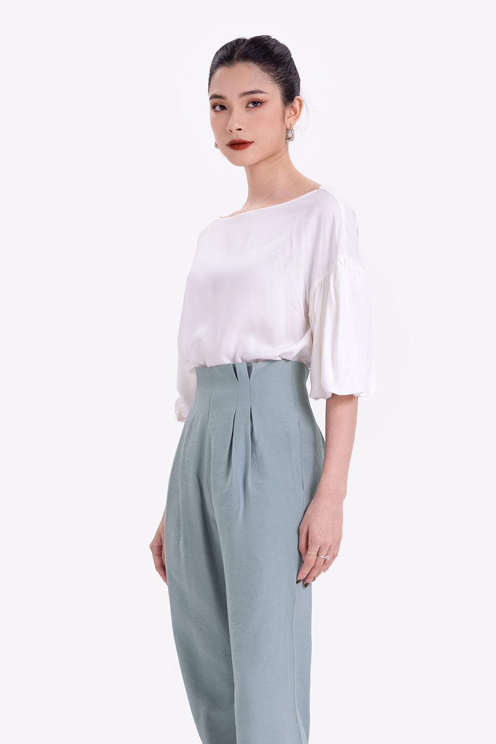 Áo kiểu cổ thuyền tay phồng 