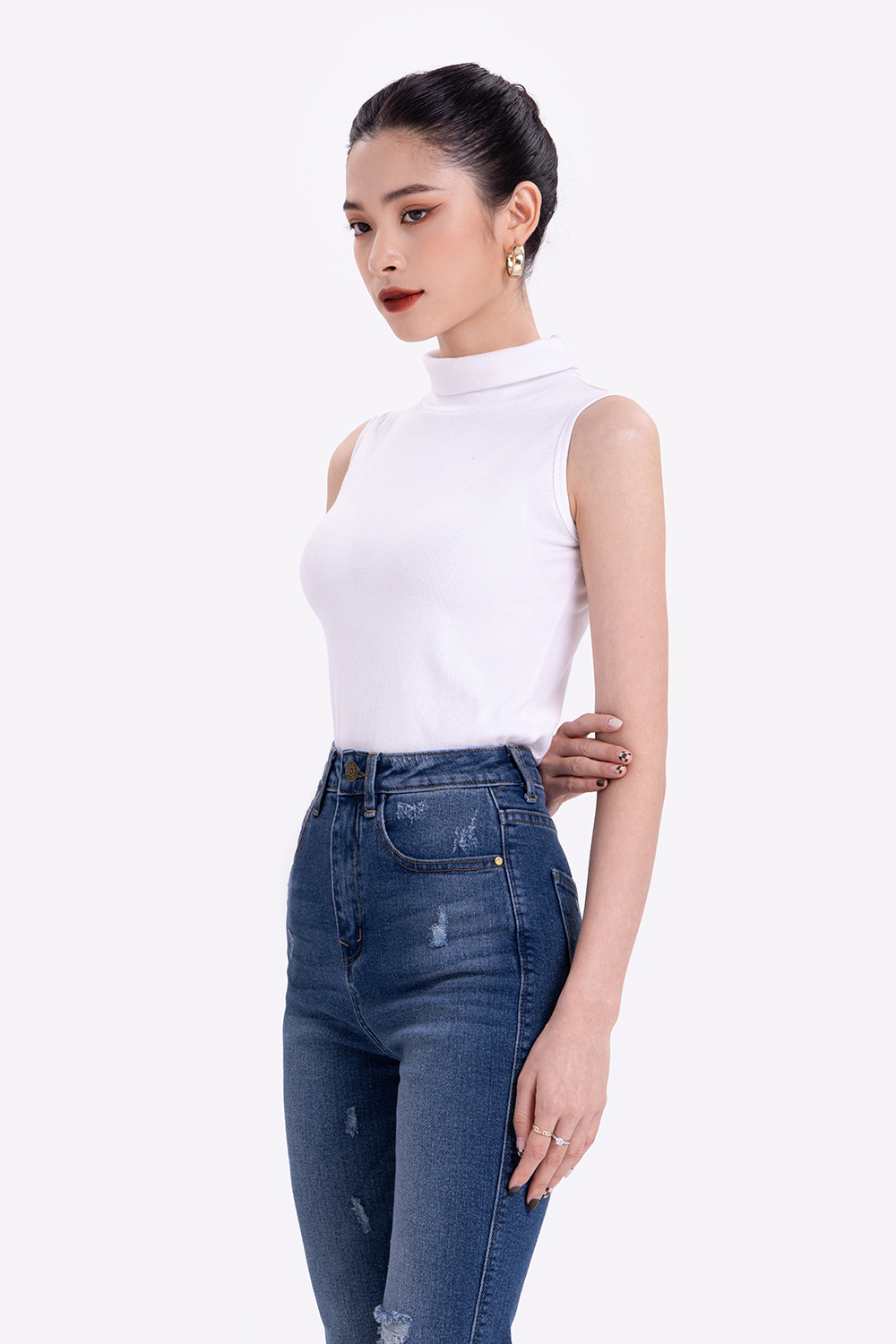 Áo thun cổ lọ không tay 