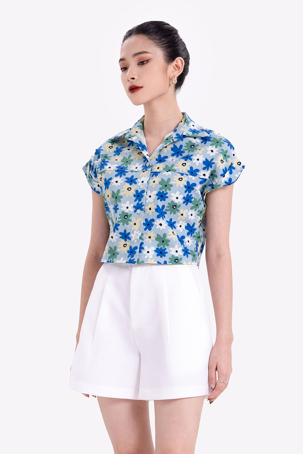 Áo sơ mi hoa tay hến 