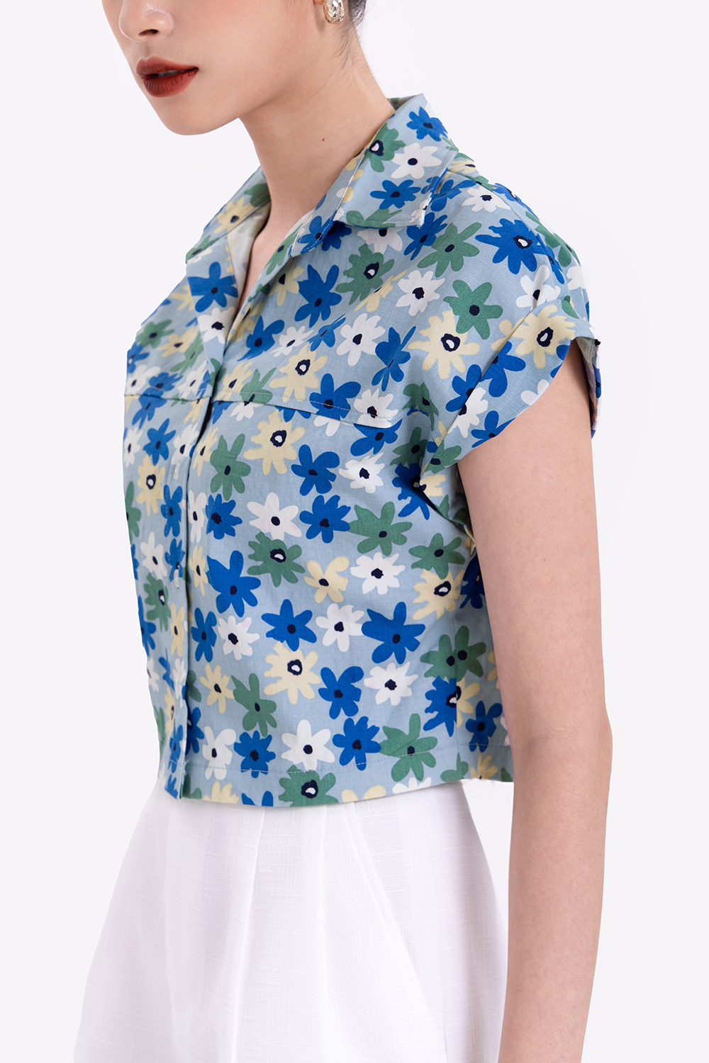 Áo sơ mi hoa tay hến 