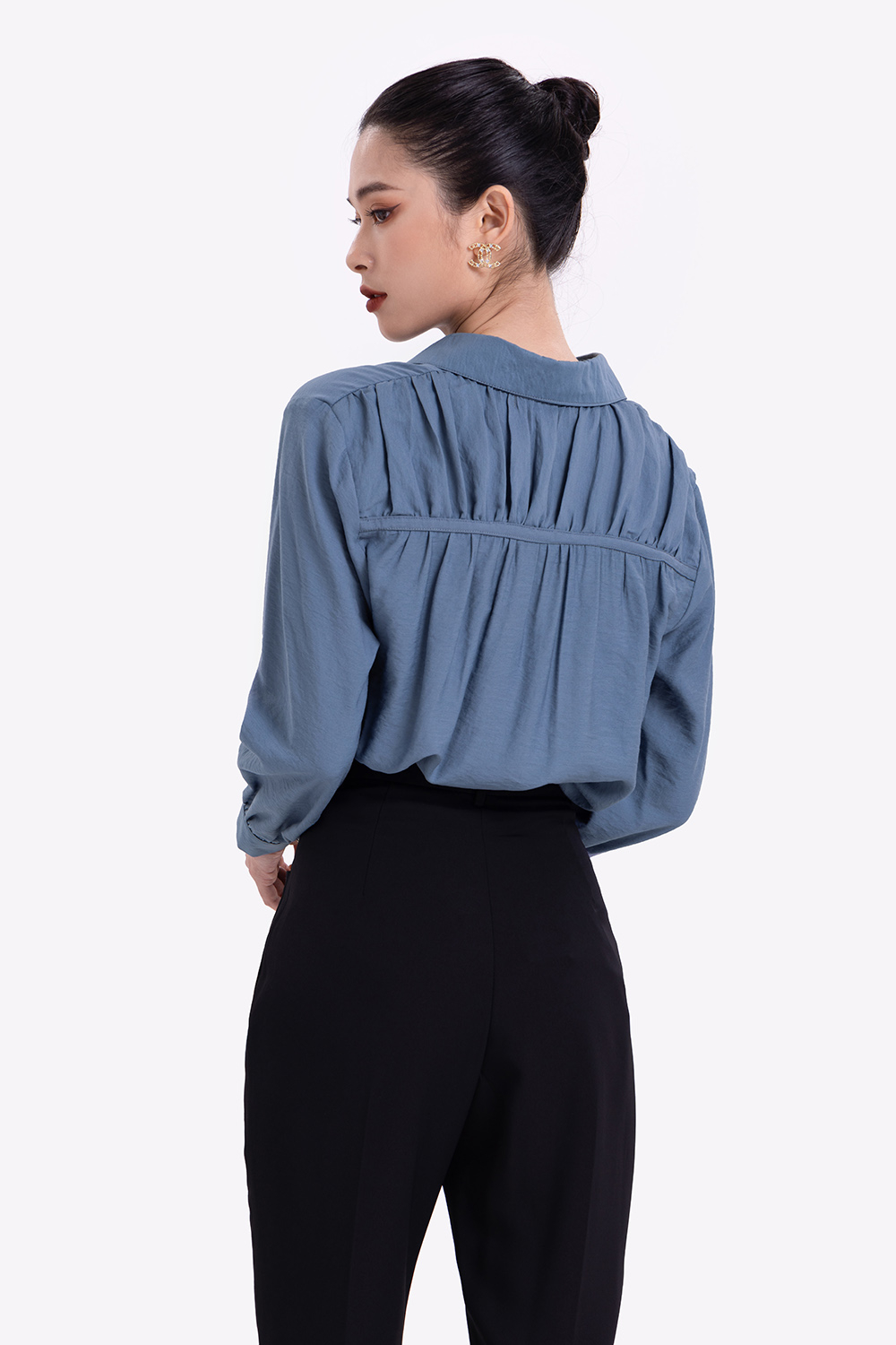 Áo sơ mi xanh dài tay 