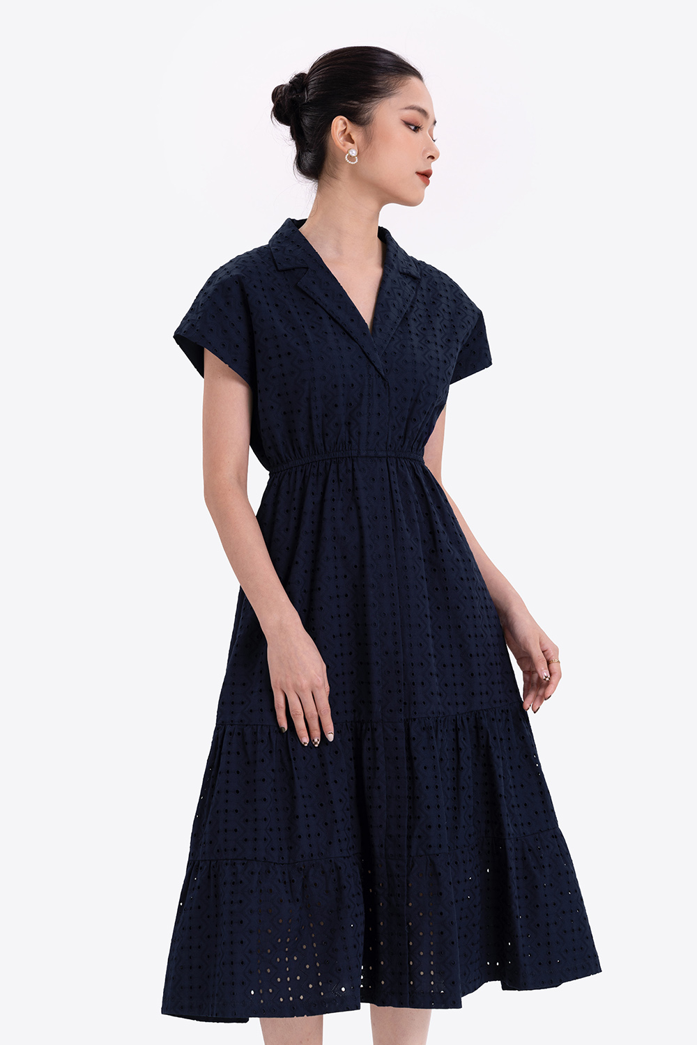 Đầm midi đuôi cá cổ đan tông nhấn eo cao HL18-14