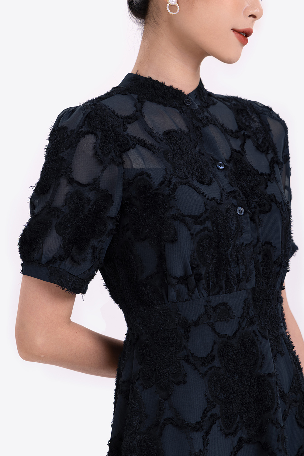 Đầm xòe voan bông ép cổ trụ 