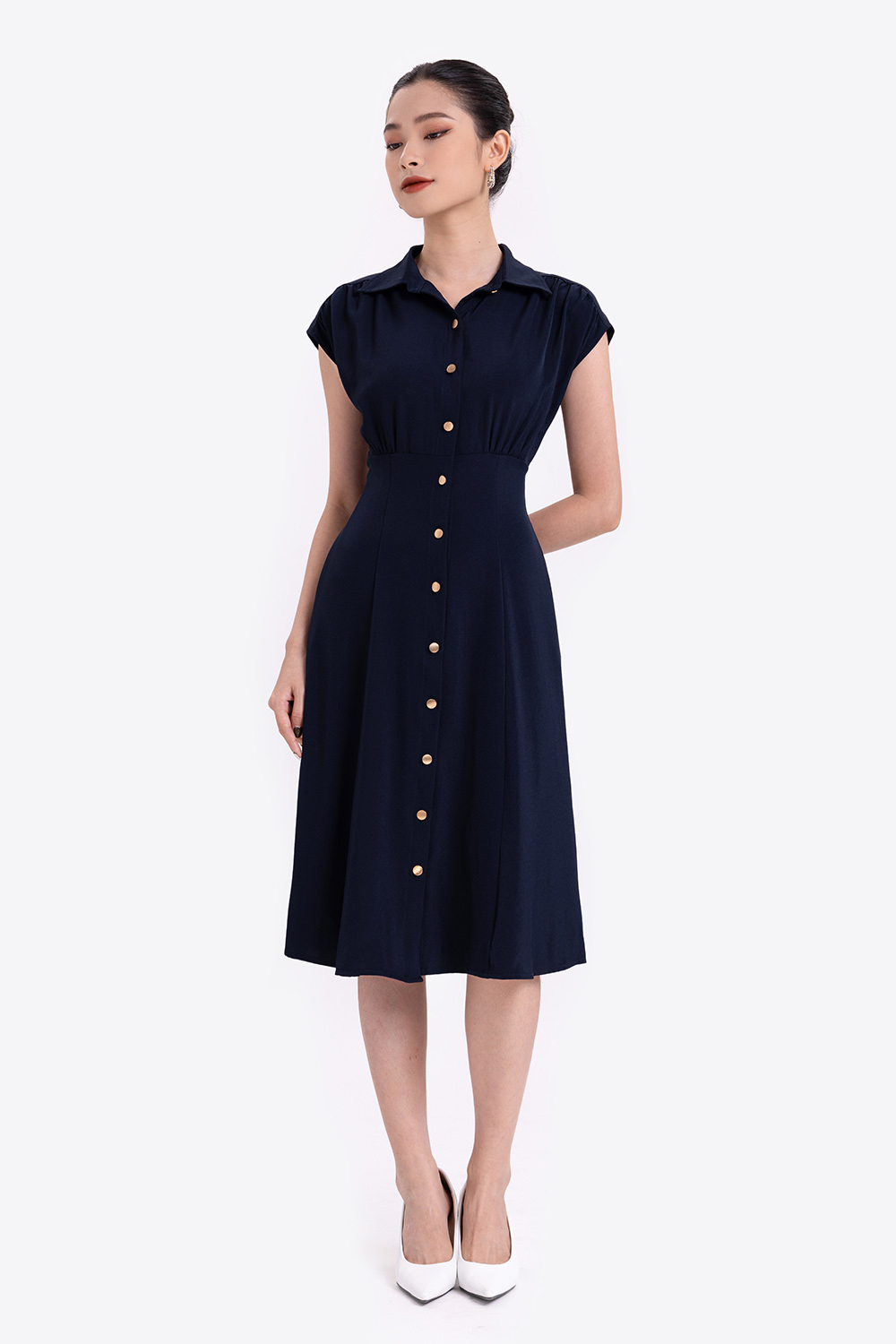 Đầm sơ mi dáng xòe 