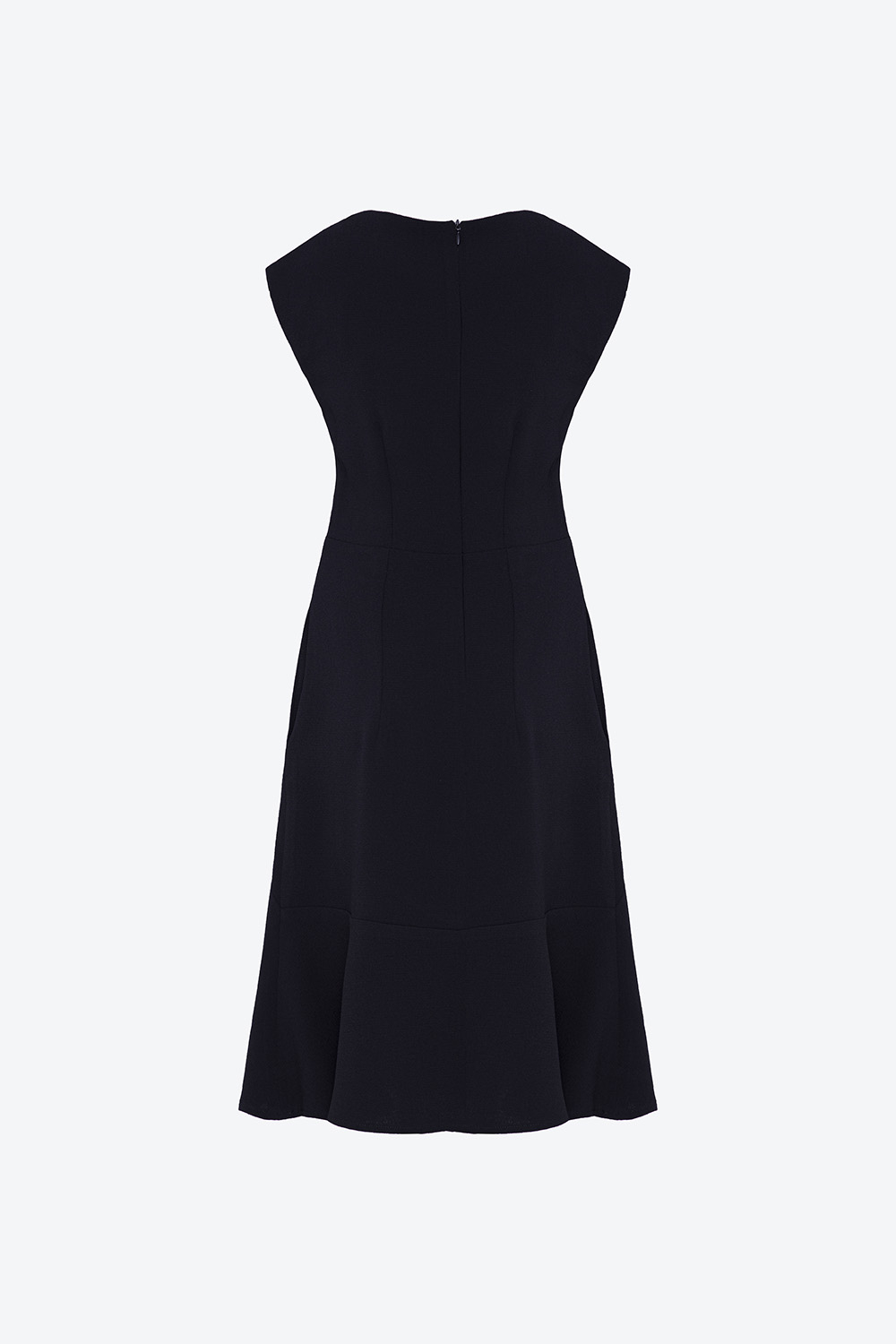 Đầm xòe đen sát nách vai áo phối nút 