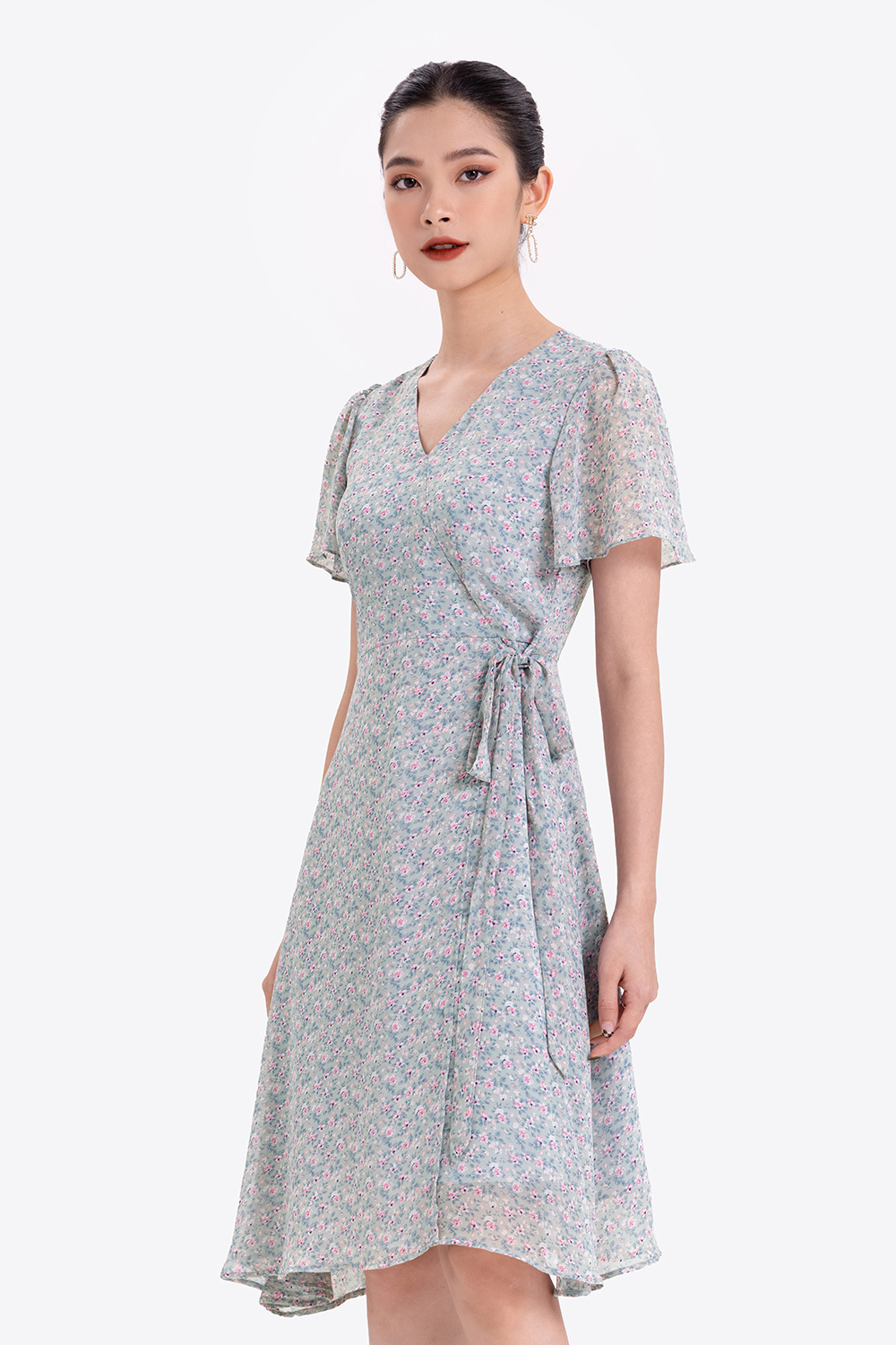 Đầm hoa nhí dáng xòe eo phối nơ 