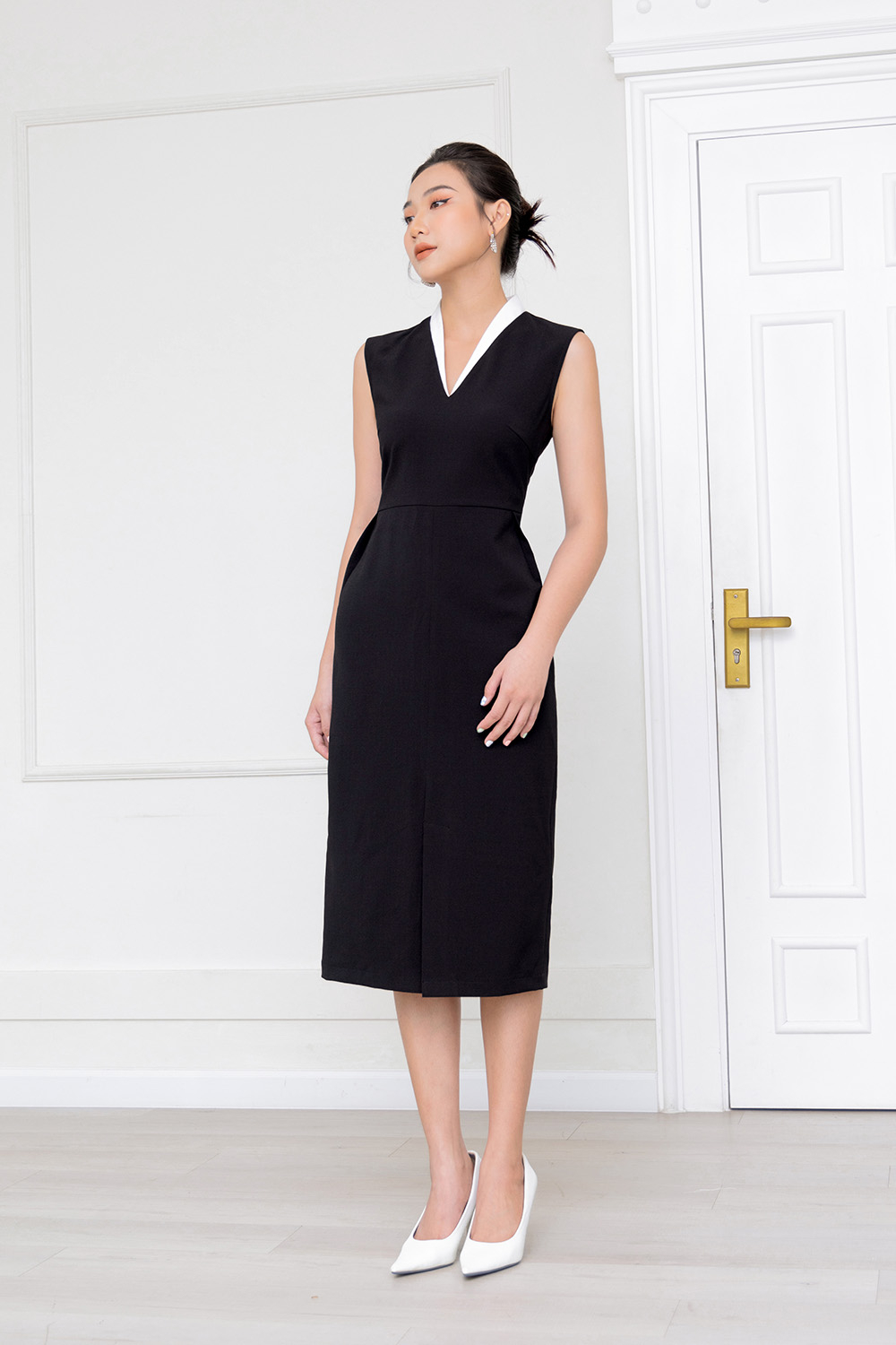 Đầm công sở chữ A cổ cách điệu KK110-37