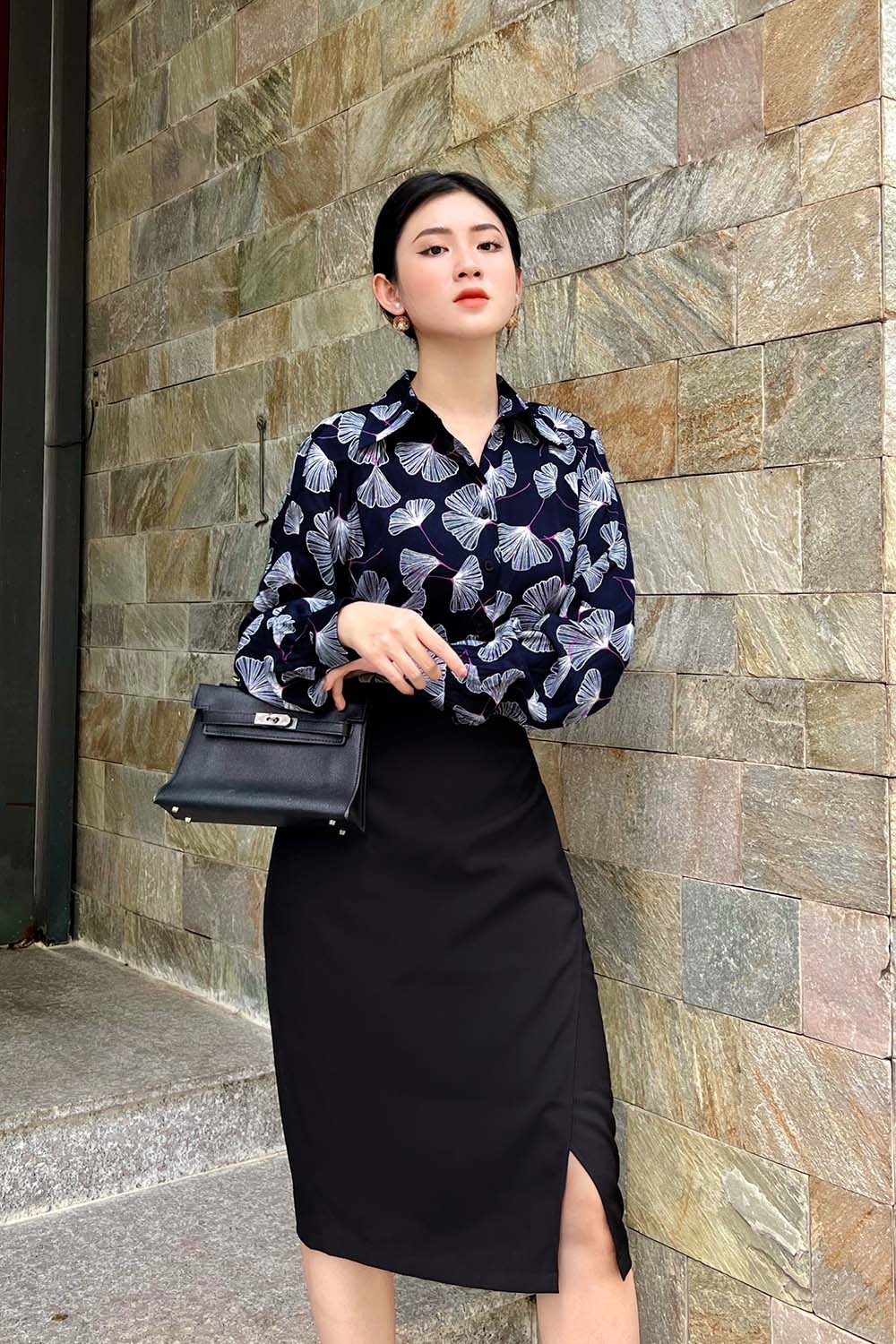 Áo sơ mi dài tay in họa tiết rẻ quạt 