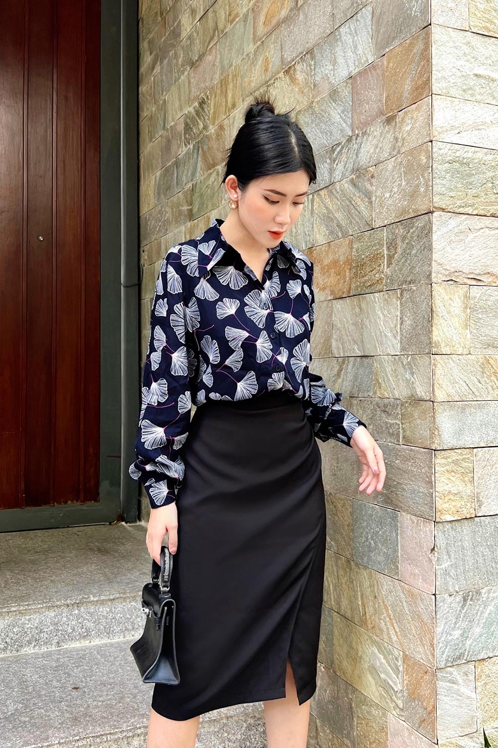 Áo sơ mi dài tay in họa tiết rẻ quạt 