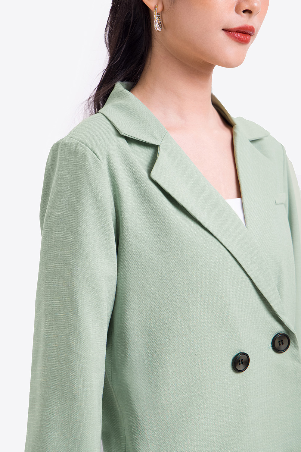 Áo khoác blazer dáng ngắn phối nút 