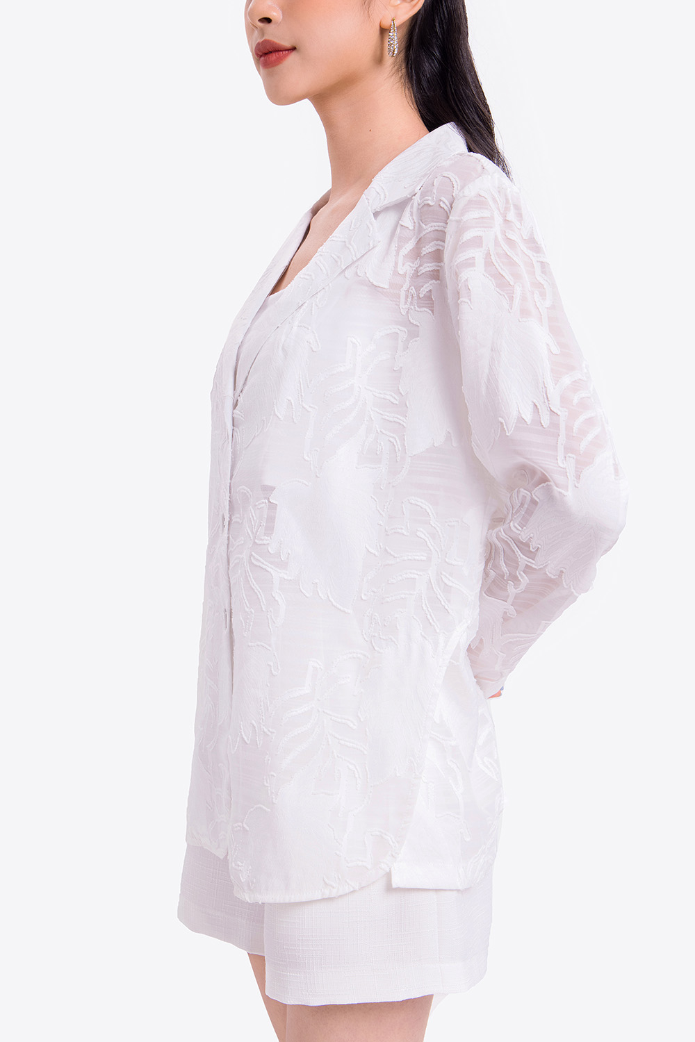 Áo sơ mi trắng công sở cổ vest