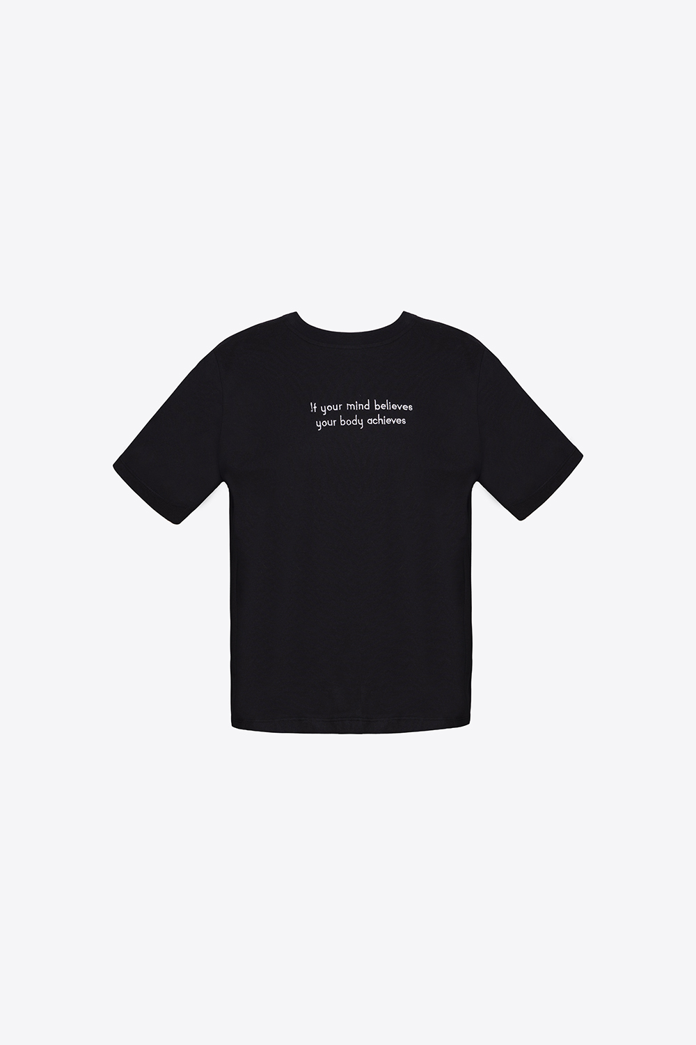 Áo thun nữ màu đen in chữ 