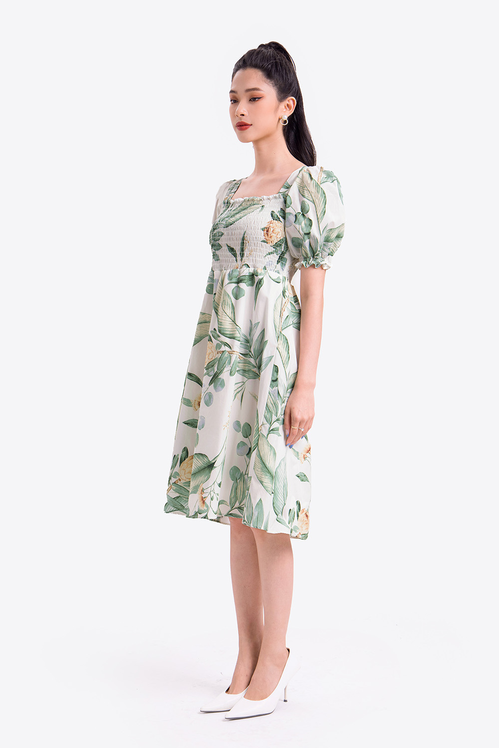 Đầm xòe họa tiết ngực bo chun tay phồng 