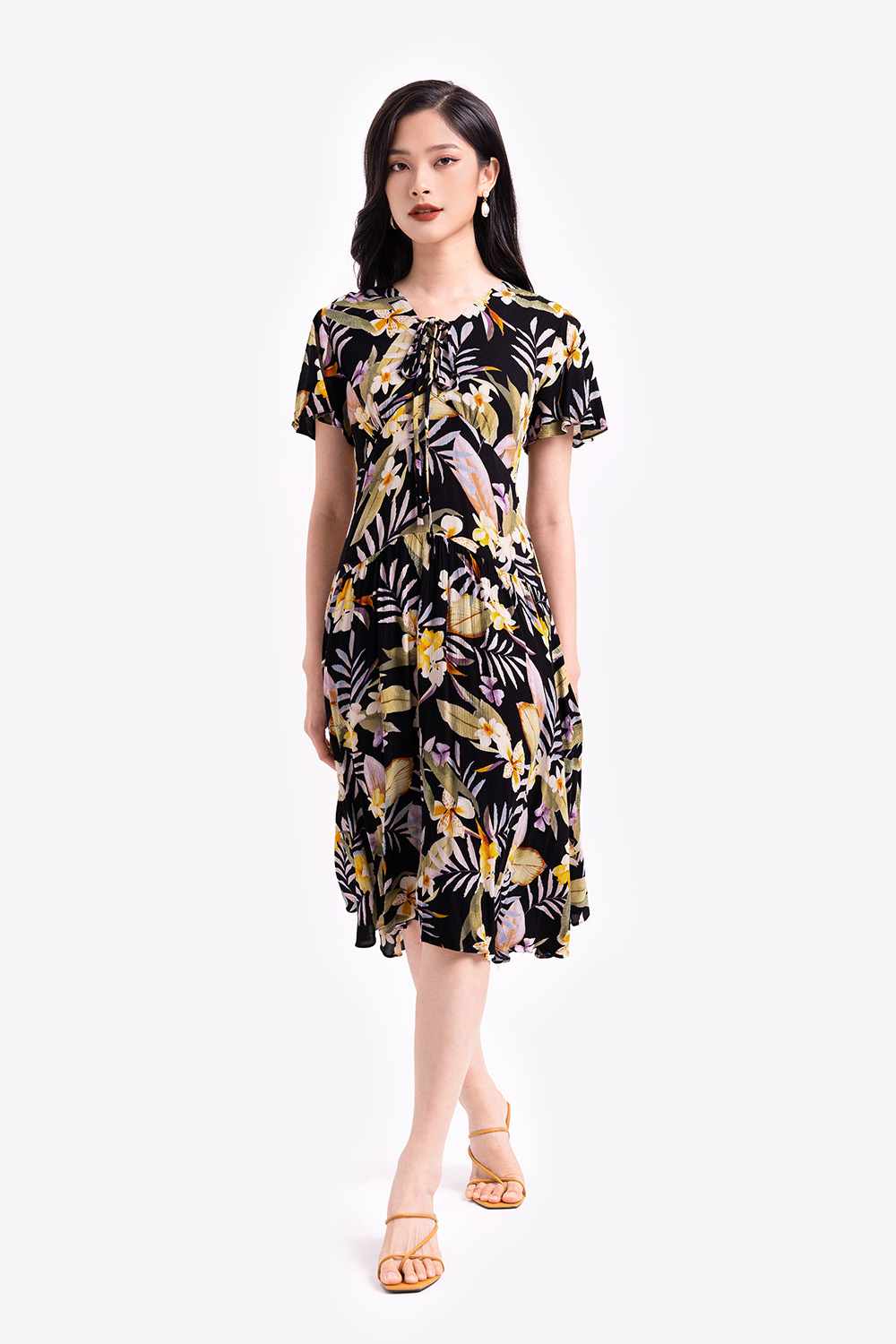 Đầm xòe xếp ly họa tiết hoa 