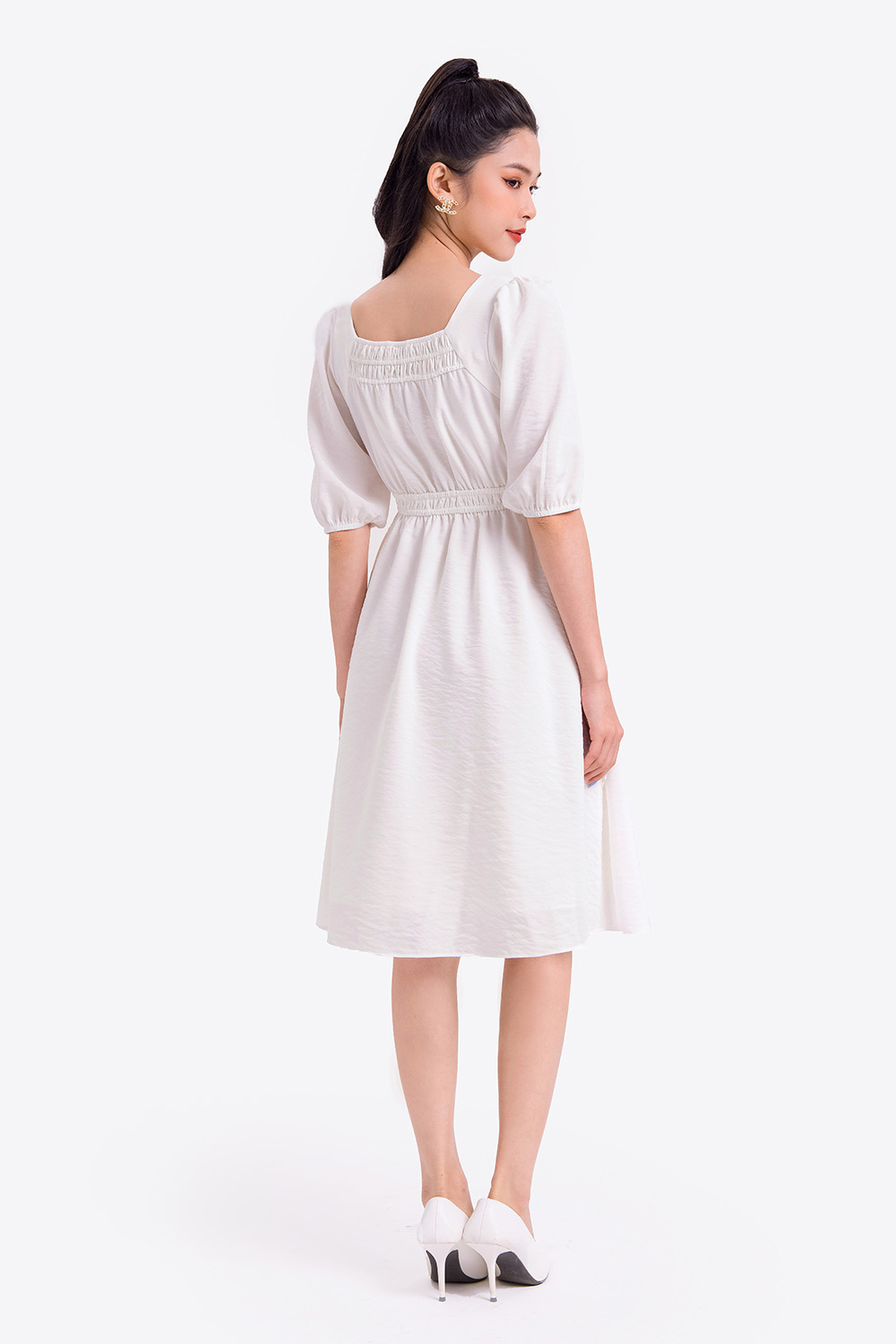 Đầm xòe trắng nhấn eo bo thun 