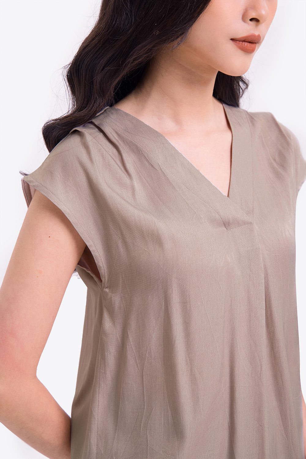 Áo nữ lụa kiểu tay hến 