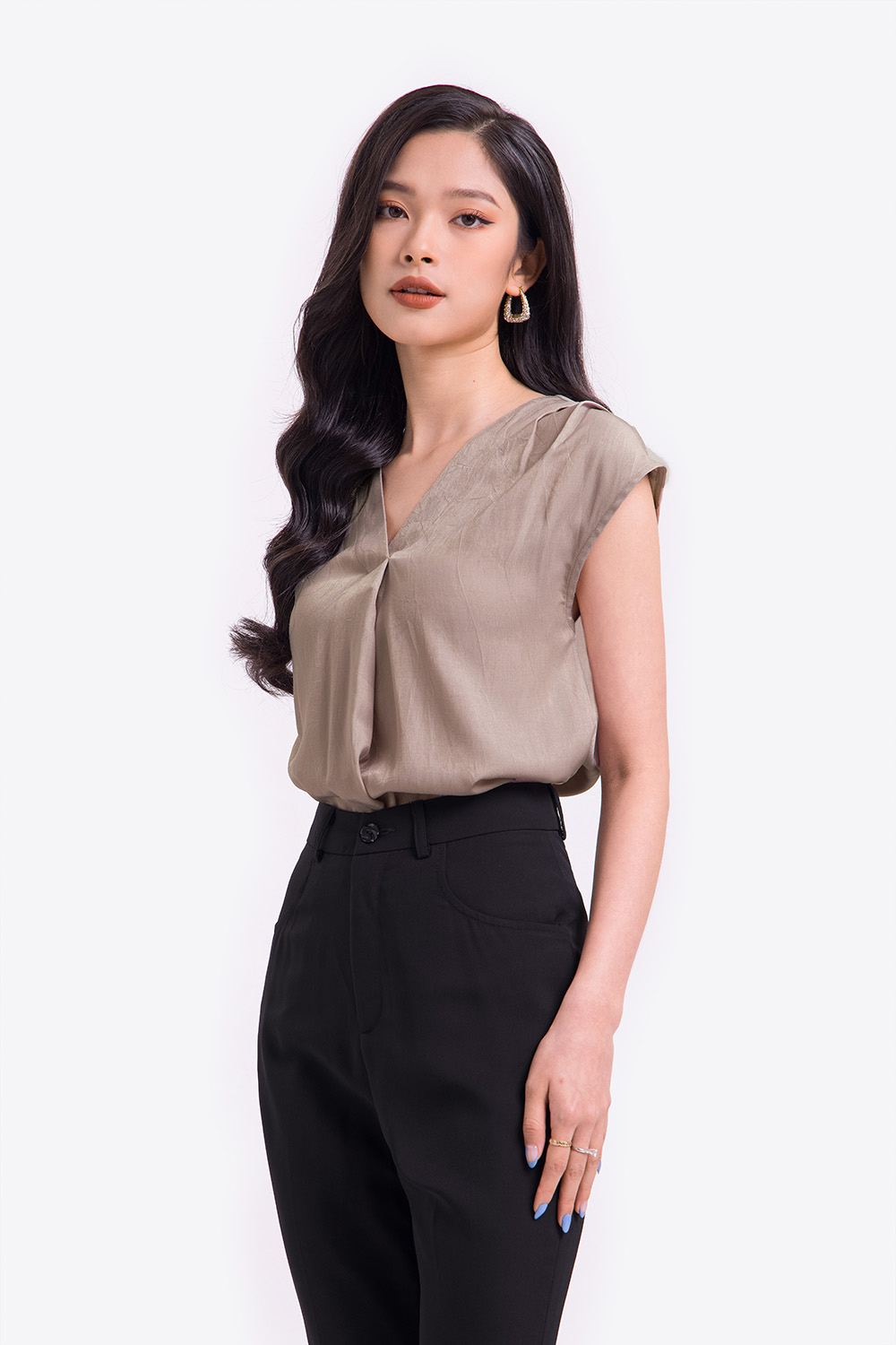 Áo nữ lụa kiểu tay hến 