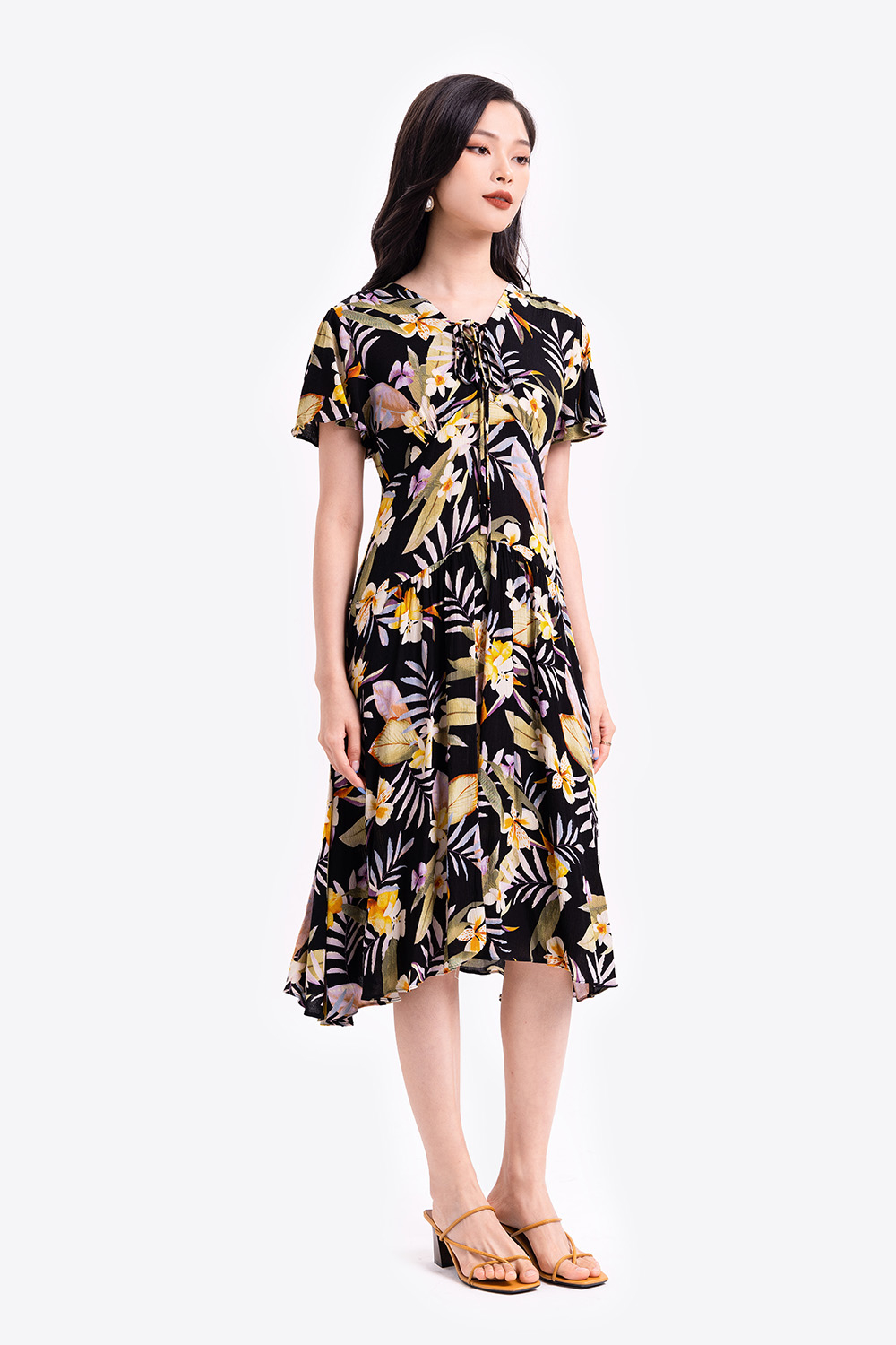 Đầm xòe xếp ly họa tiết hoa 