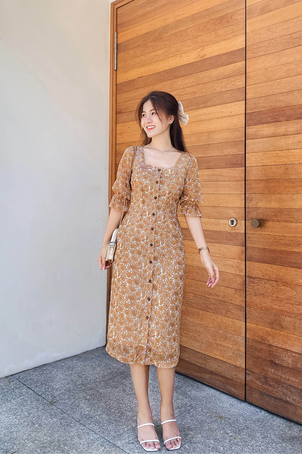 Đầm sơ mi hoa công sở phối dây nơ eo 